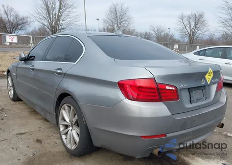 2013 BMW 535I xDrive z USA, uszkodzony, nr VIN WBAFU7C5XDDU72300